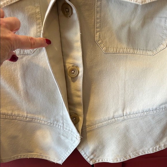 CAbi Women's Light Tan Jean Jacket / Size Medium - Picture 4 of 12